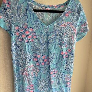 Lilly Pulitzer Blue and Pink Coral Print V-Neck Tee
